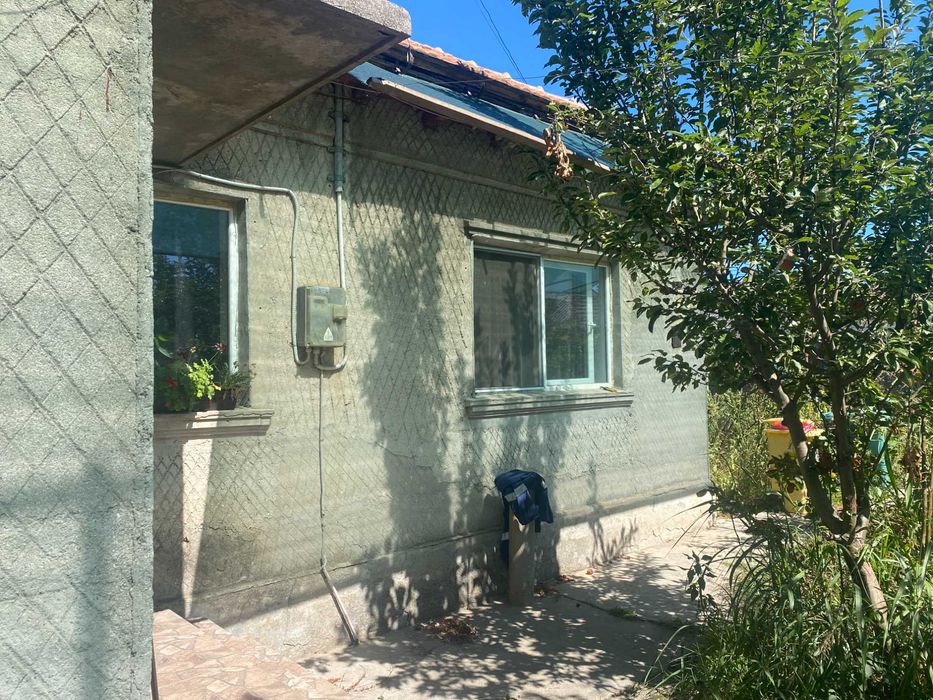 Casa de vanzare Km 5 cu 1000 mp teren