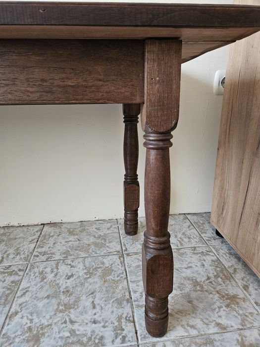 Маса масив от орех ш. 54см./д. 140см./в. 62см.