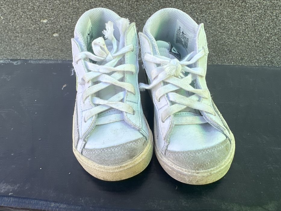Adidasi nike copii