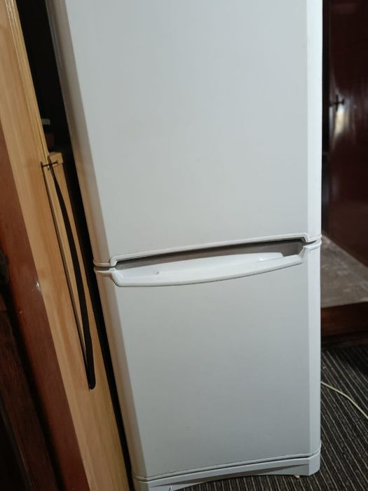 Продаю холодильник Самсунг