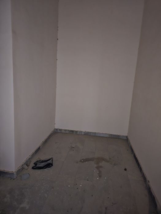 240 кв нотурар бино ижарага берилади