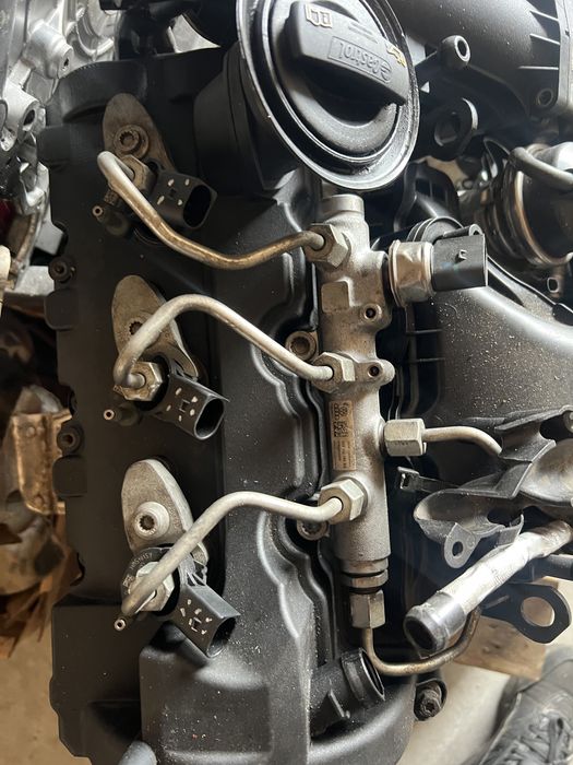 Kit injectie , injectoare pompa injectie rampa 3.0 diesel audi CDU