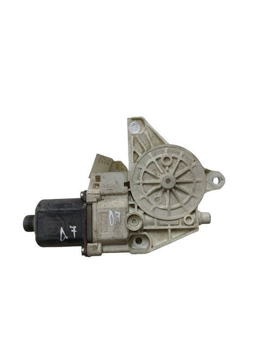 Motoras Geam Pivotant Dreapta Fata Mercedes-Benz C-Class W204 2007 - 2