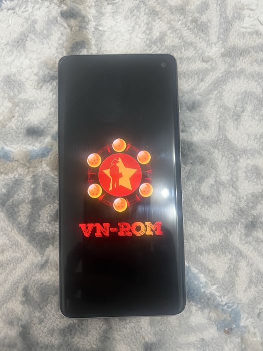 Самсунг с10 сатылады.