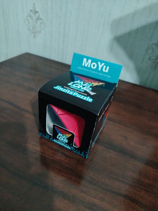 Кубик рубик Пираминкс от компании MoYu