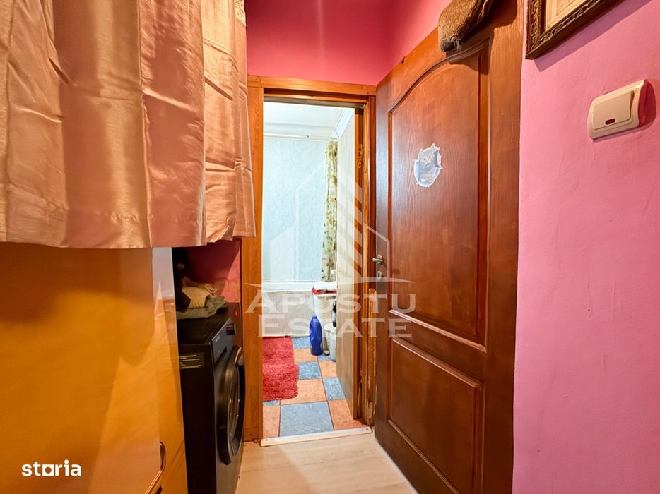 Apartament cu 2 camere, 44mp, etaj 1, anvelopat, zona Garii, Hunedoara