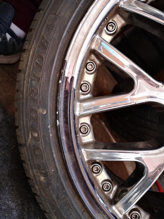 17" джанти с гуми 215/45/17  4x100 57.1