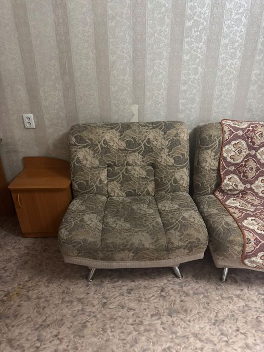 Диван тройка.длина 4.3 м