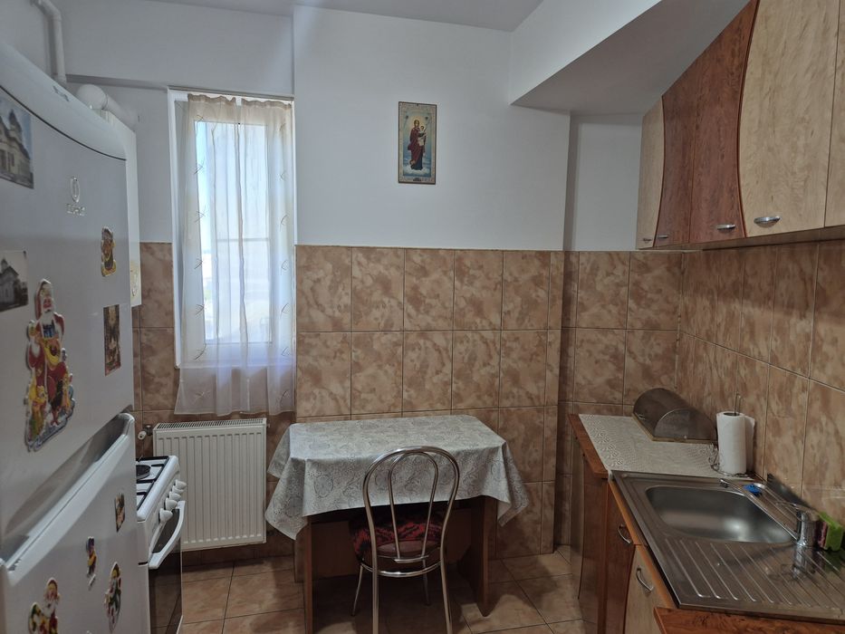 Garsoniera de închiriat