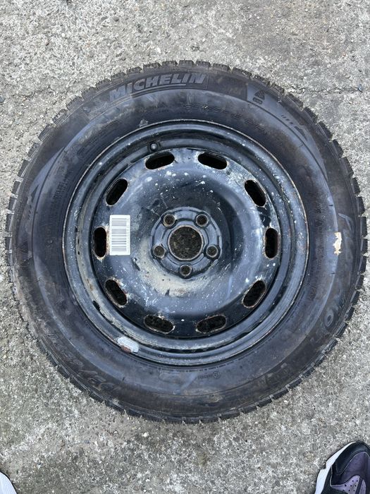 Roata de rezerva R15