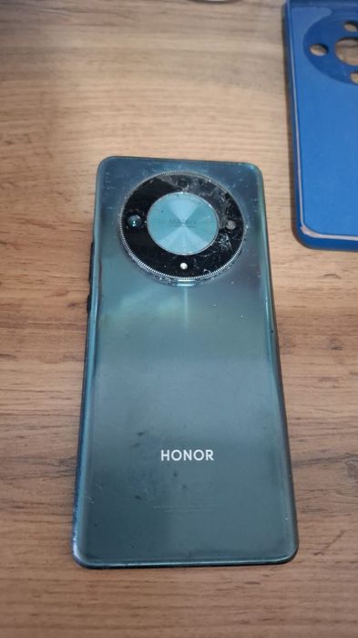 Продам телефон Honor x9b