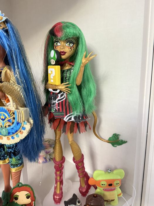 Дженифаер цирковая  Монстер хай