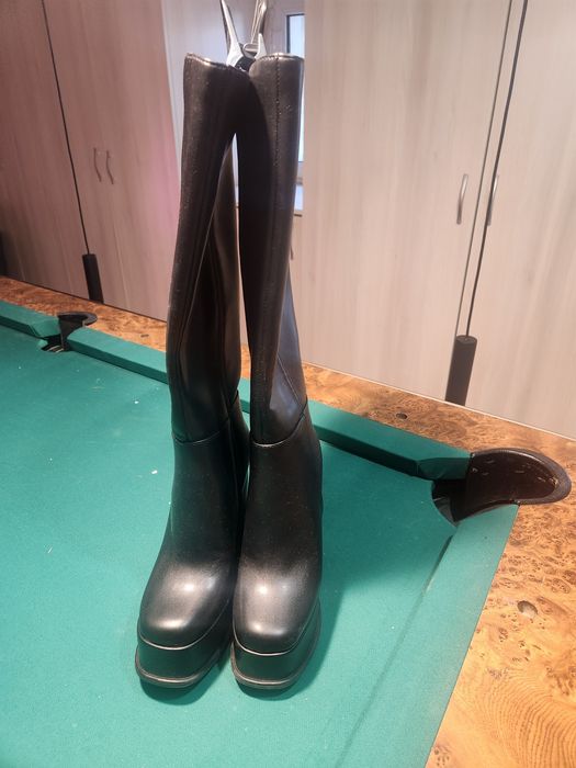 Ботуши на платформа