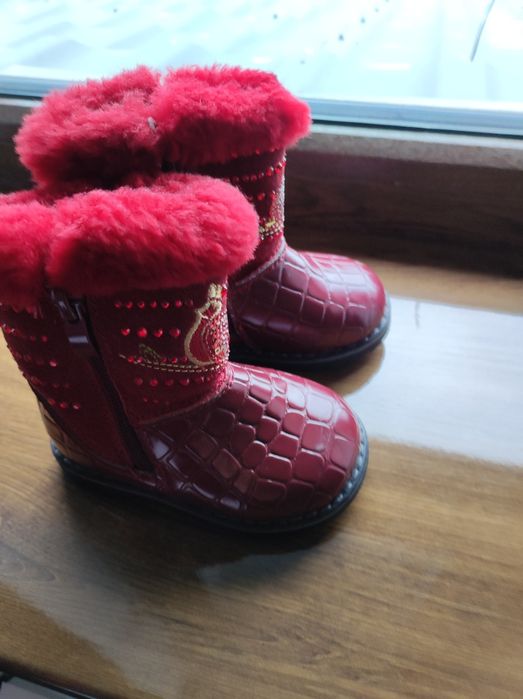 Сапоги для девочки
