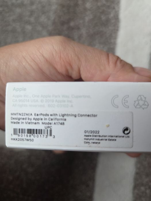 Earpods Apple lightning connector