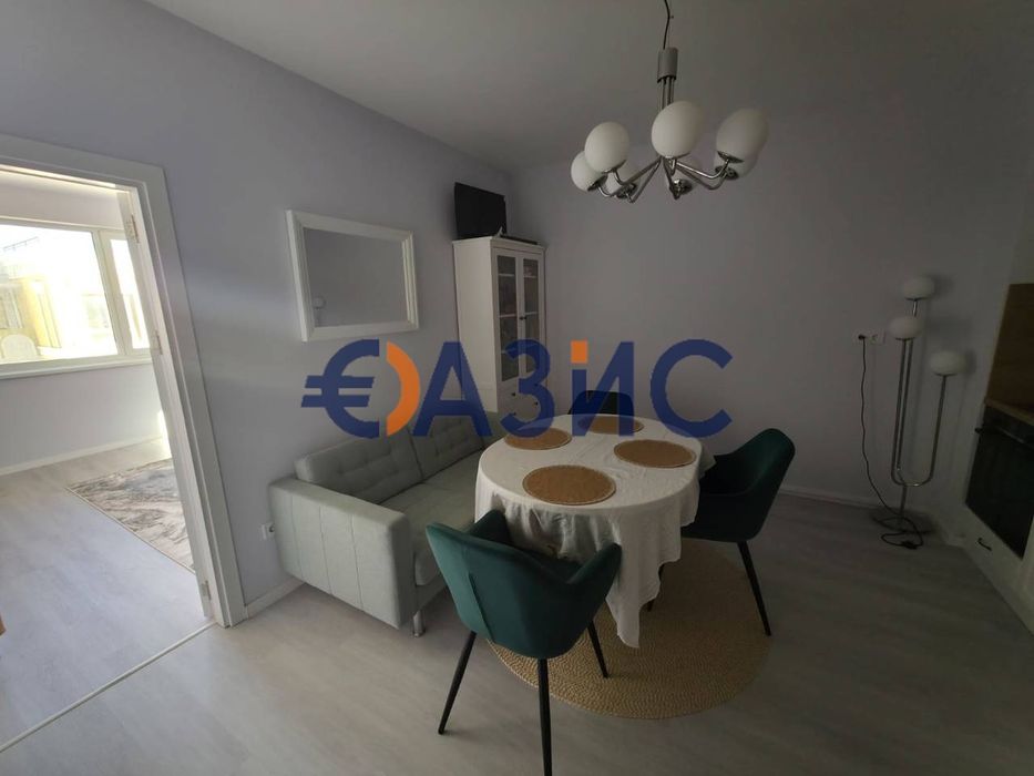 Продава се Тристаен апартамент в Свети Влас - 78 кв.м за 1475 €/кв.м - Снимка #2