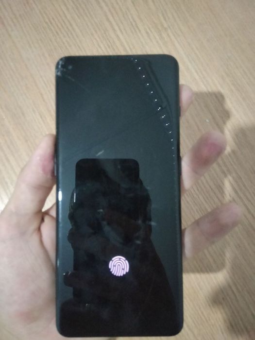 Oneplus 10 pro .