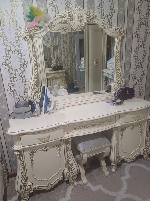 Спальни гарнитур