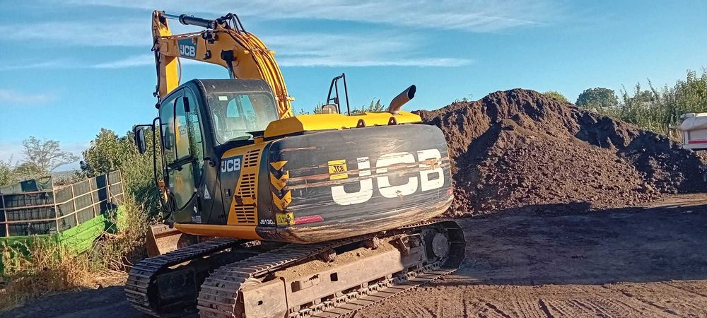 Excavator 14,5t pe senile JCB JS130