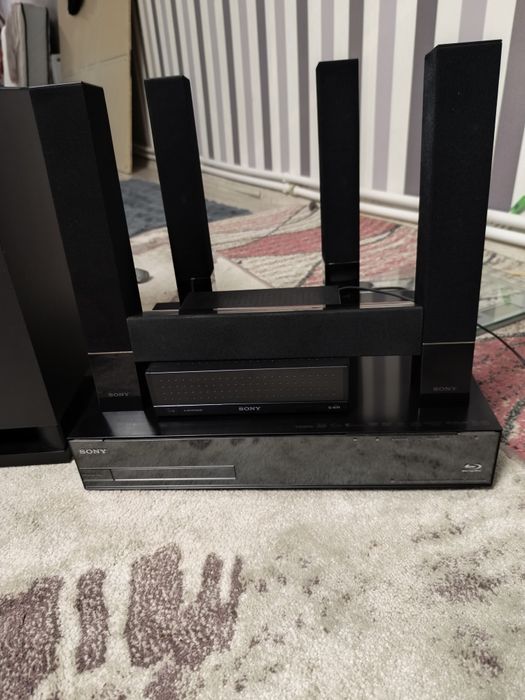 BDV-E970W Sistem Home Cinema 5.1 cu Blu-ray 3D™ (