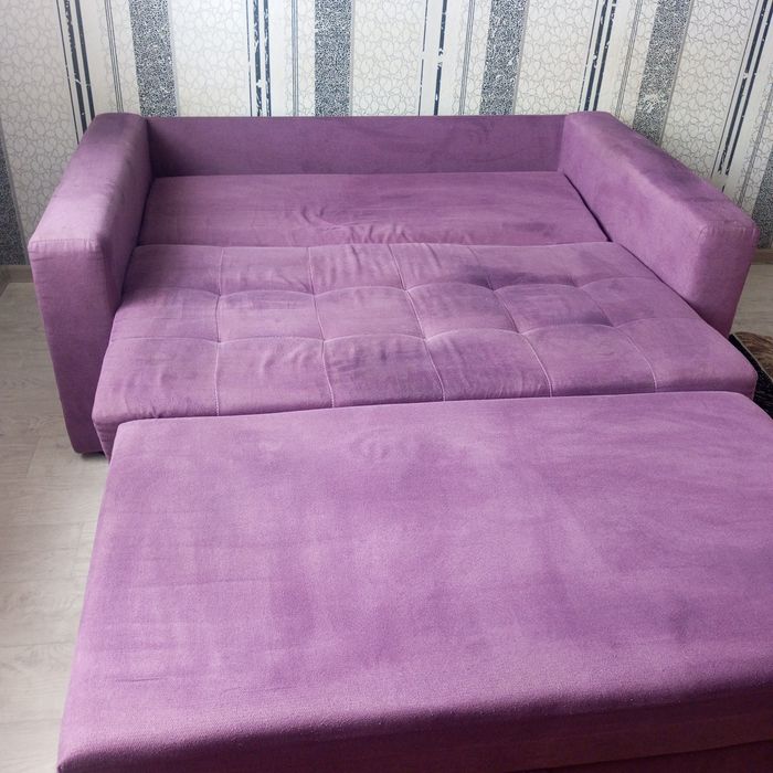 Продам мини диван бу нужна химчистка