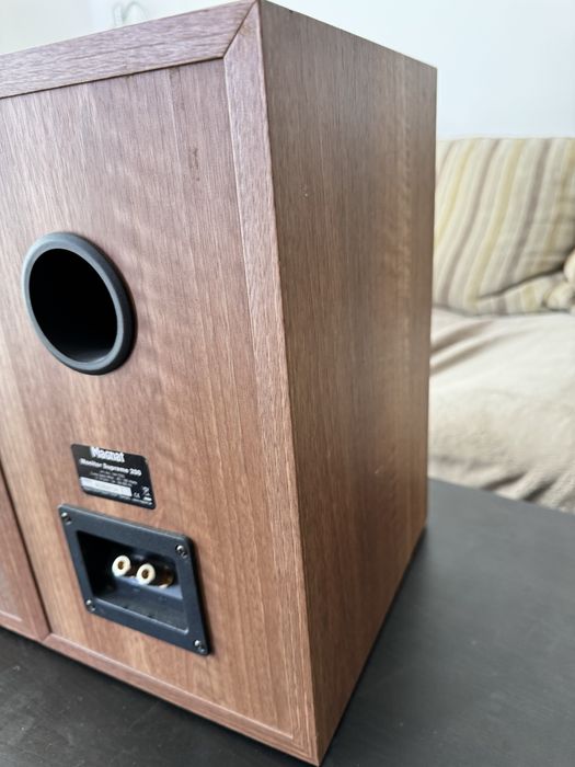 Boxe magnat monitor supreme 200