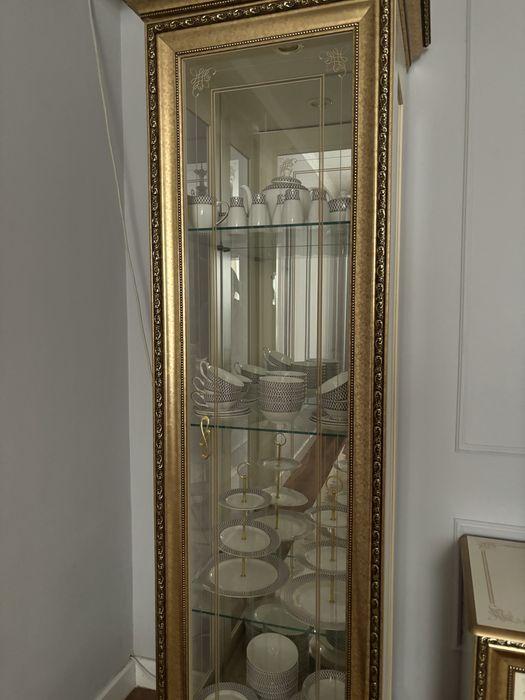 Сервант гостинный