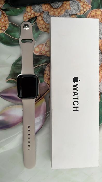 Продам apple watch se gen 2