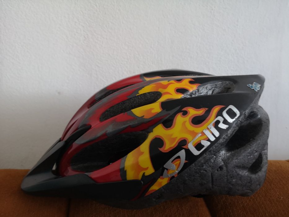 Casca profesionala ciclism Giro