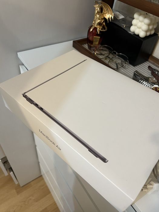 MacBook Air, M2 2022, 13.6, 8/256GB