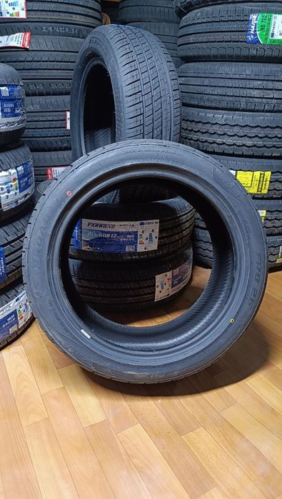235/45ZR18  FARROAD