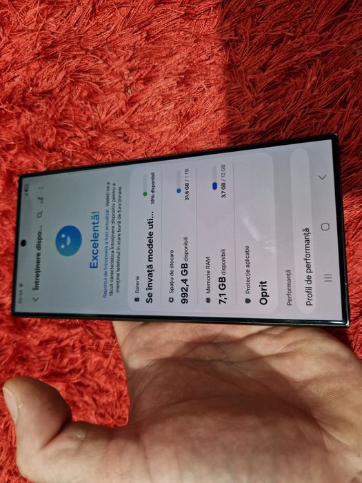 -Samsung S24Ultra Black 1,02Tb 12Ram ireprosabil stare perfecta doar telefonul poze reale nici o restrictie nici o interventie/reparatie
-Am