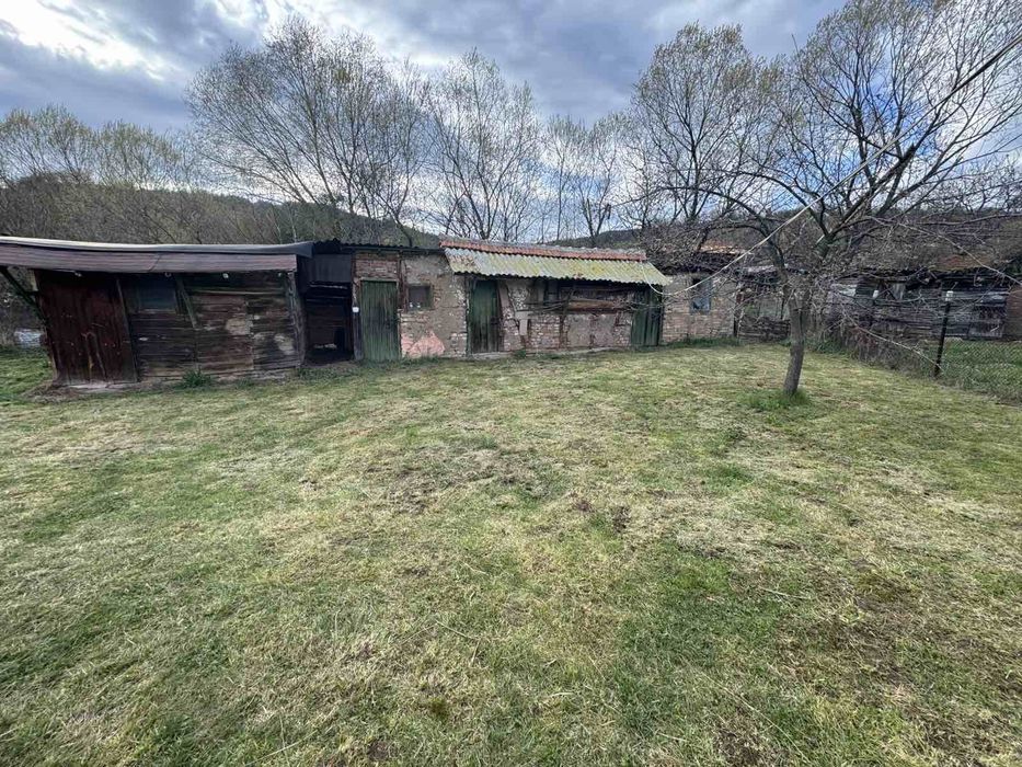 Продава се Парцел в с. Големо Бучино, Област Перник - 30 кв.м за 3000 €/кв.м - Снимка #8