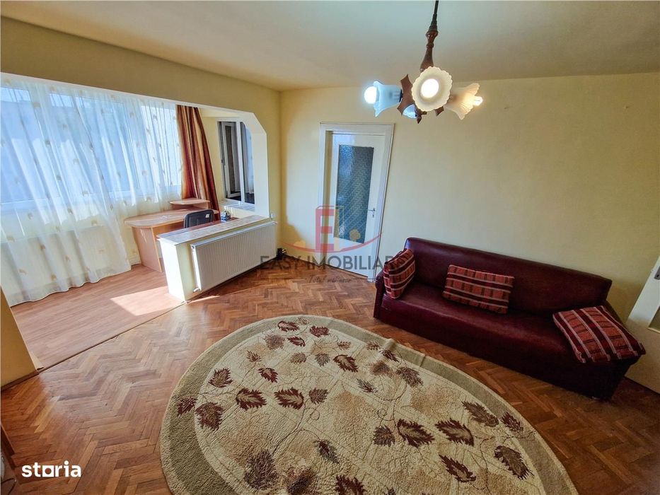 Apartament 3 camere, UMF, 2 bai,Cornisa, 2 balcoane, Targu Mures
