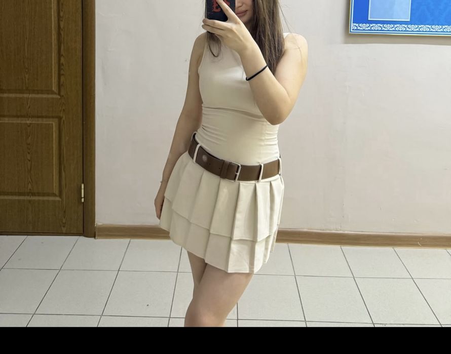Платья,бежевое размер S