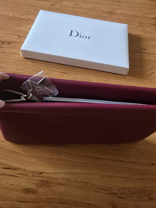 Dior оригинални несесери