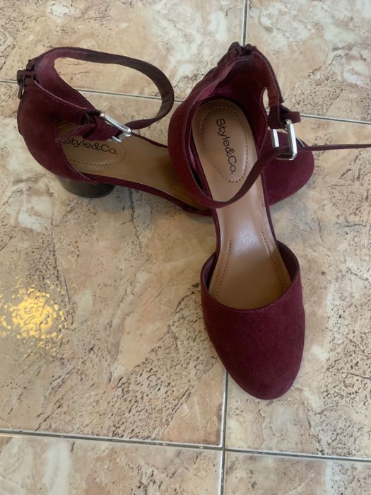 Дамски велурени обувки