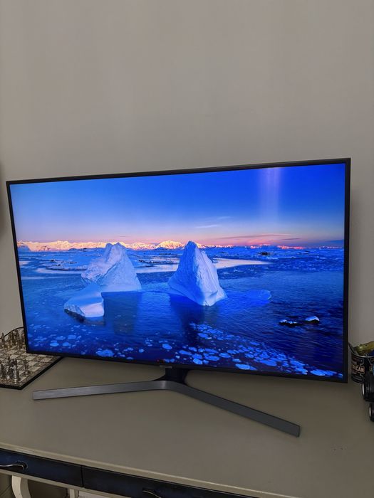 Смарт Телевизор 4K Smart TV Samsung 50 (UE50RU7200U).HDR