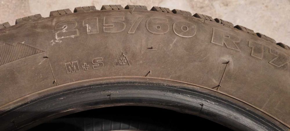 Продавам 2 бр сръбски зимни гуми