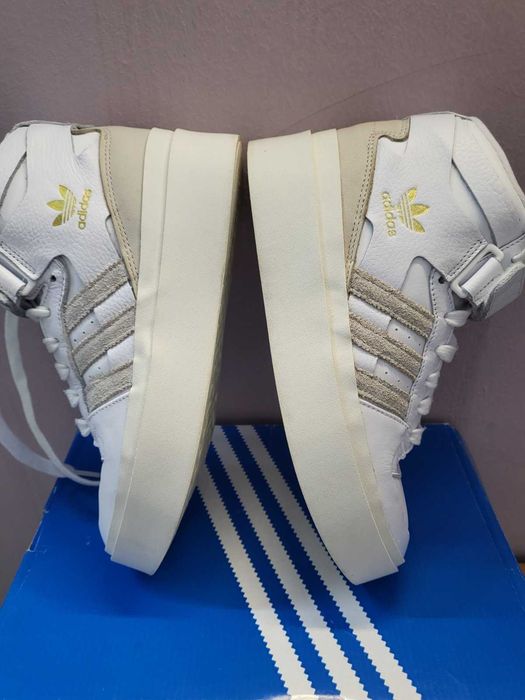 Бели кецки Adidas