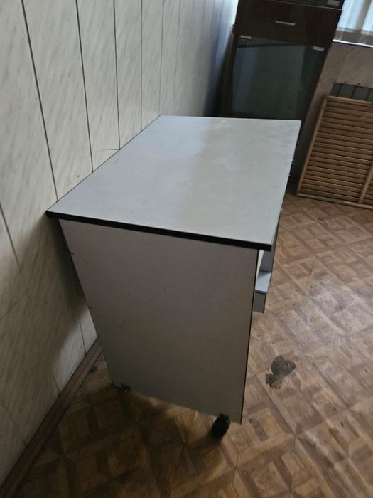 Компьютерные столы