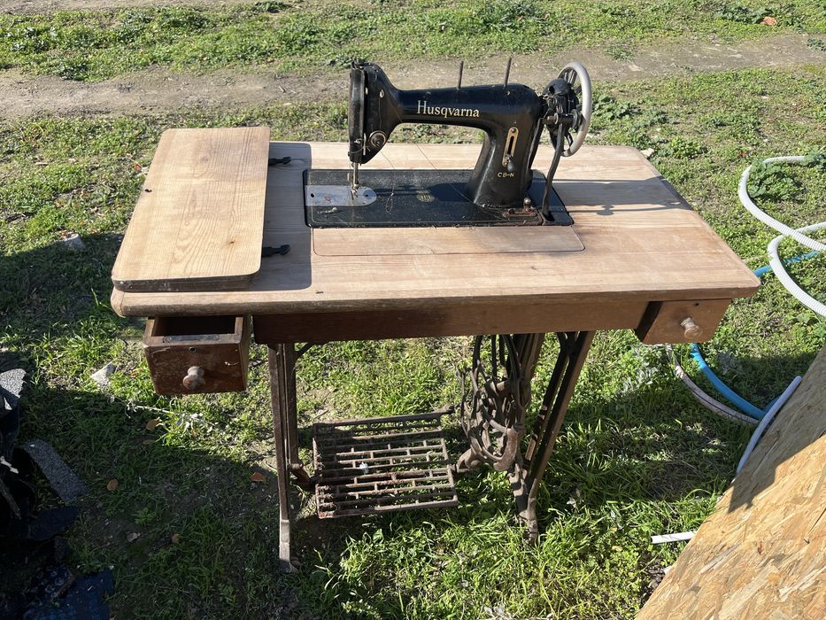 Шевна машина Husgvarna