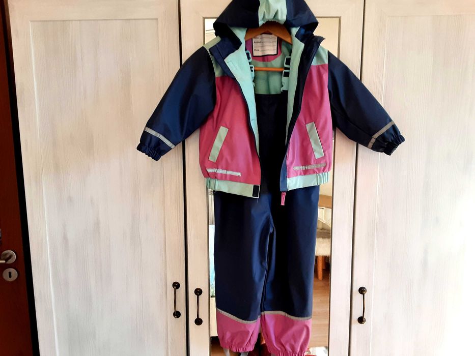 Детски гащеризон и яке/Дъждобран/за дъжд и вятър за 3- 4 г.