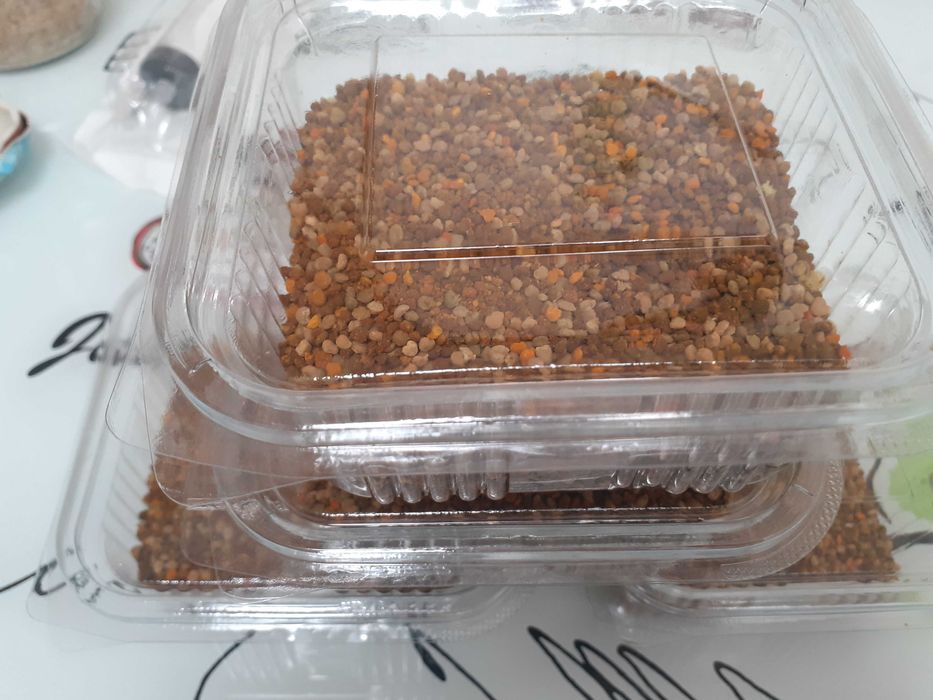 Apicultor vând miere de albine 100% naturala