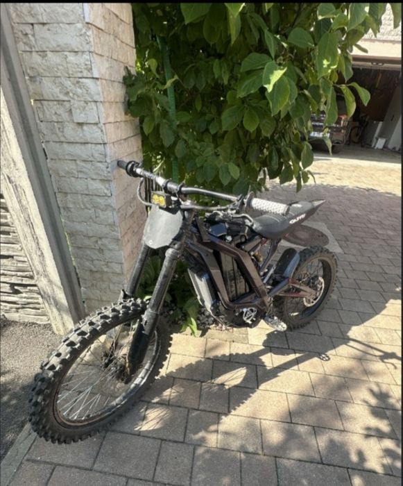 Vând Surron lbx.