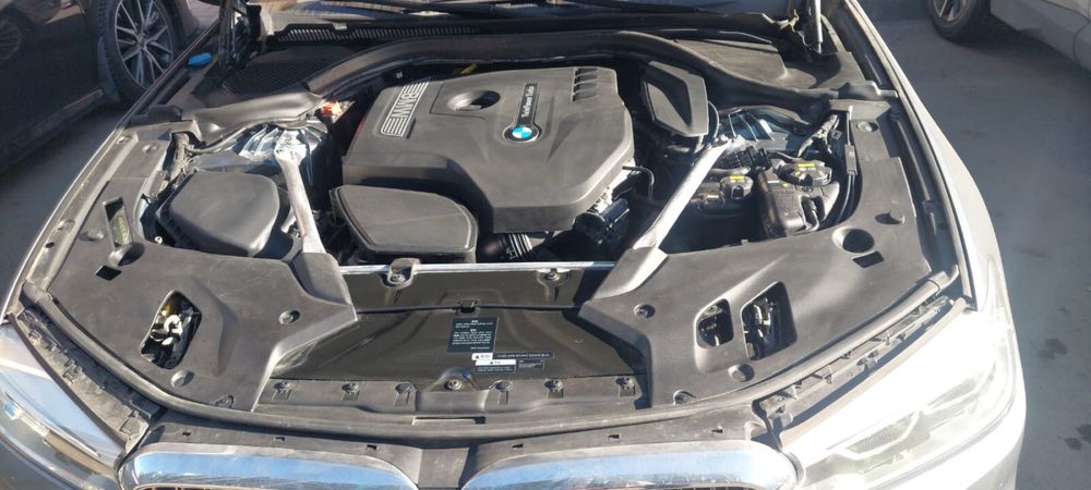 BMW G30 2018г 2L Twin power turbo