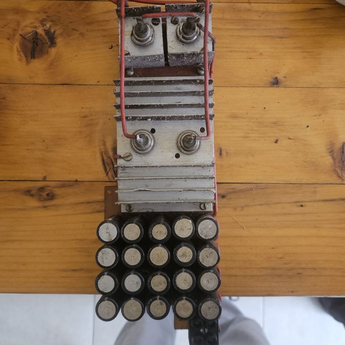 Изправител 10А - схема Грец