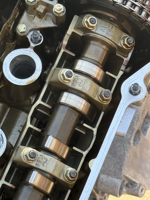 Запчасти детали на Бмв2.5