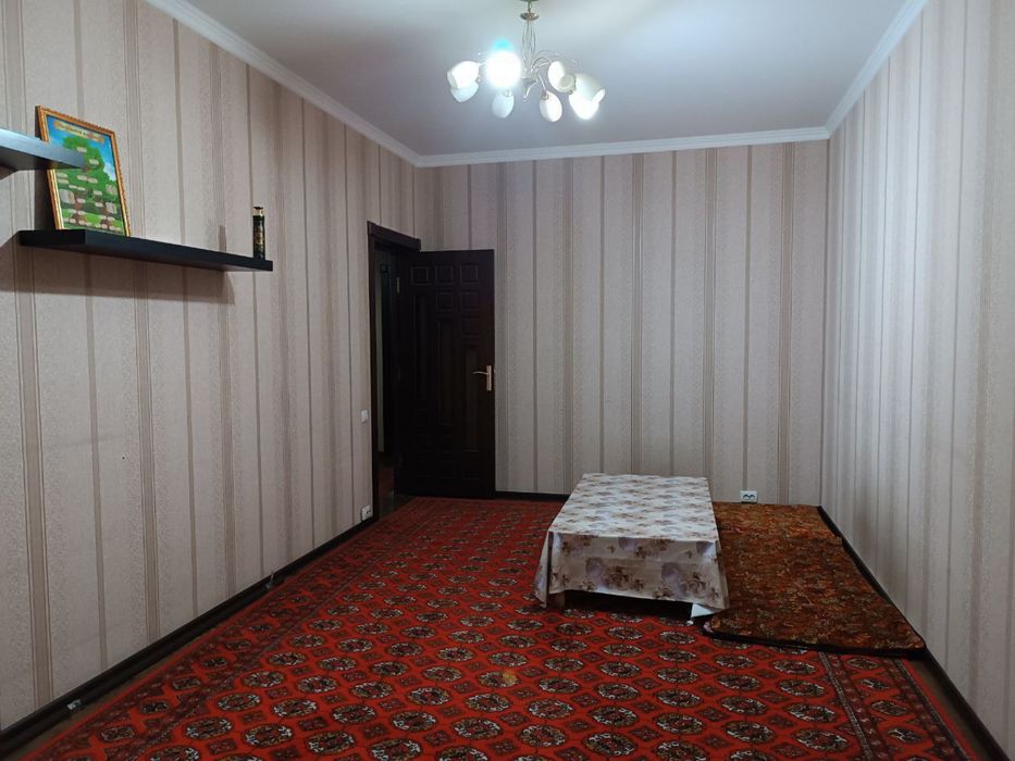 Срочно продаётся 3-х комнатная каартира в Янгихаетском районе