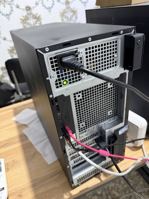 Белый сборка на ultra9 285k с Rtx 5090